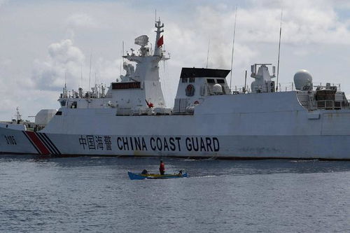 菲军机侵闯黄岩岛领空 中国海警回应